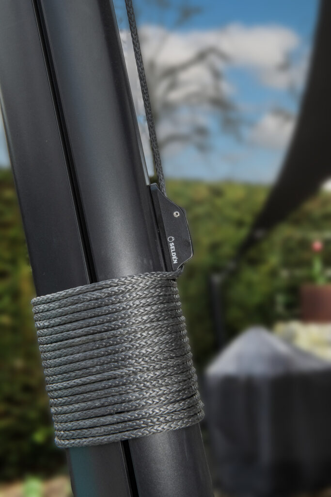 Lijn-op-mast-voor-spanning - Manta Roofs Stormvaste-lijn-overkapping-van-zeildoek