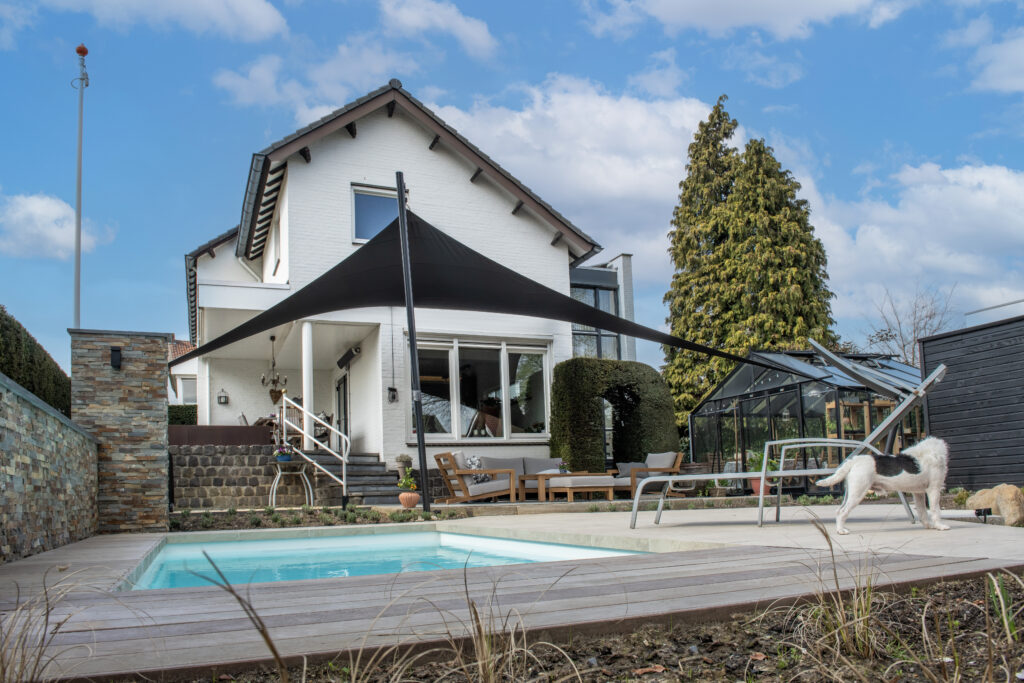 Vergunningsvrije-overkapping-geleen-stormvast-waterdicht-verwijderbaar - Manta Roofs Vergunningsvrije-overkapping-geleen-stormvast-waterdicht-verwijderbaar