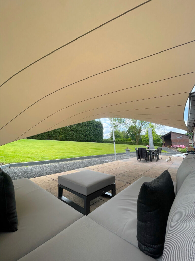 Luxe-schaduwdoek-op-maat - Manta Roofs Luxe-schaduwdoek-op-maat