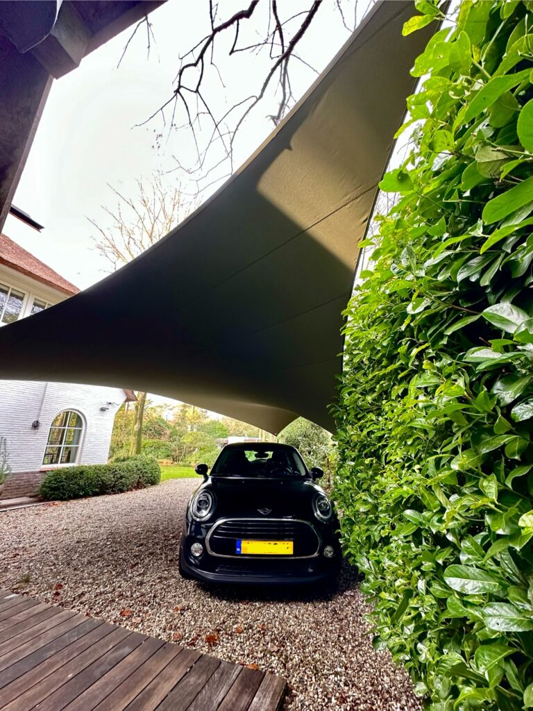 Carport-zeildoek-laten-plaatsen-stormvast-beschermend-waterdicht