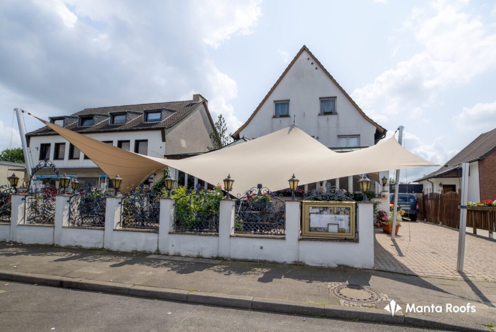 Restaurant-Weidenhof-Sonnensegel-heinsberg-manta-roofs - Manta Roofs Restaurant-Weidenhof-Sonnensegel-heinsberg-manta-roofs