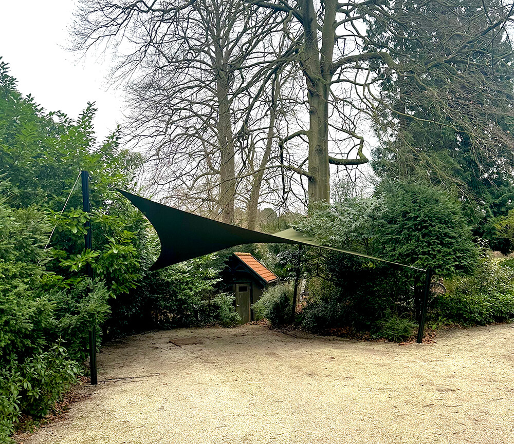 carport-manta-roofs-bloemensdaal-Auto-beschermen-doek-bos-noord-holland-bosrijk-vergunningsvrij-03 - Manta Roofs