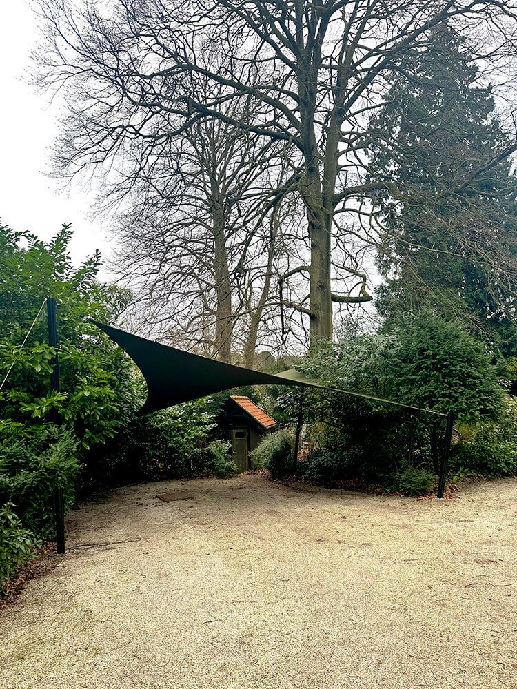 carport-manta-roofs-bloemensdaal-Auto-beschermen-doek-bos-noord-holland-bosrijk-vergunningsvrij-11 - Manta Roofs