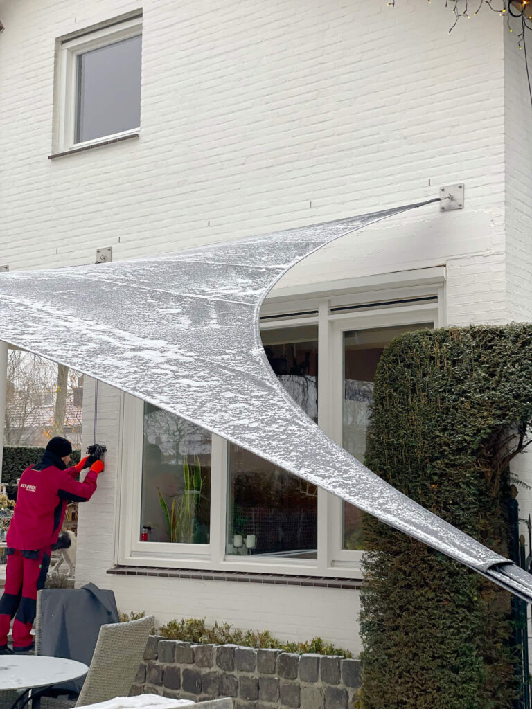 geleen-manta-roofs-Lichtdoorlatend-stormvast-verwijderbaar-vergunningsvrije-overkapping-textiel-zeildoek-22 - Manta Roofs