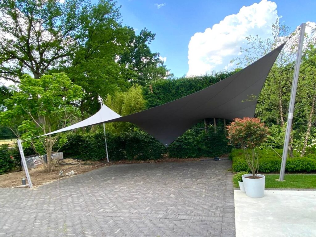 Lanaken-Carport-Zeil-carpoort-oprit-overkapping-zonder-vergunning-manta-roofs-stormvast-waterdicht-02 - Manta Roofs