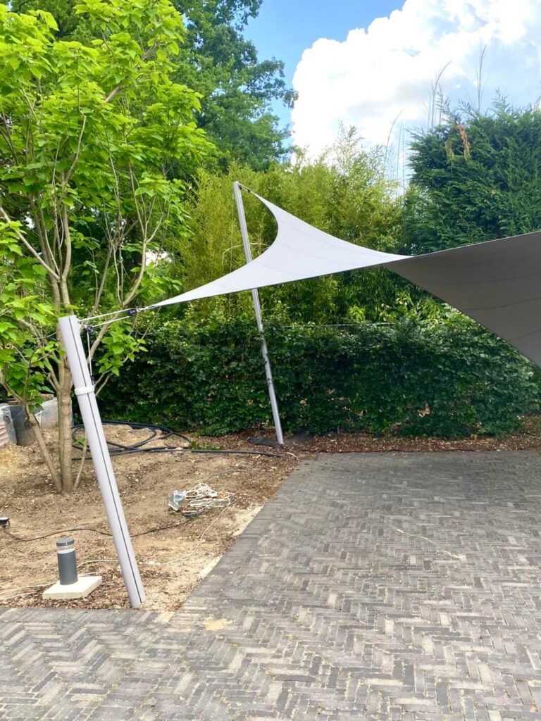 Lanaken-Carport-Zeil-carpoort-oprit-overkapping-zonder-vergunning-manta-roofs-stormvast-waterdicht-03 - Manta Roofs