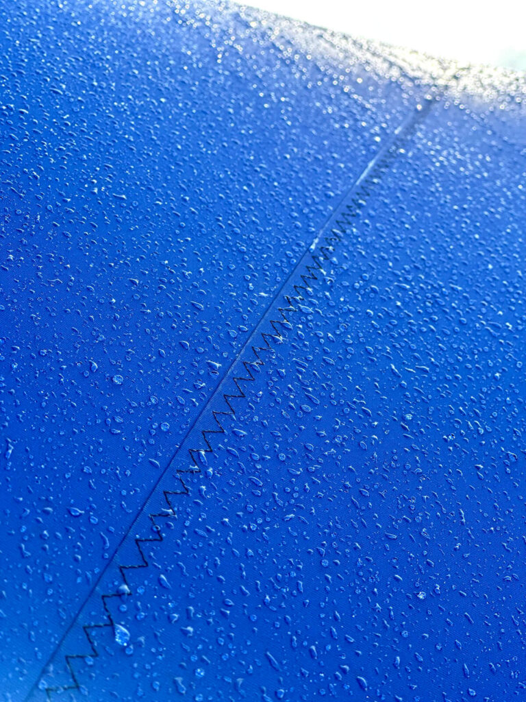 Lelystad-overkapping-Carport-van-Zeil-Loogman-Carwash-Carpoort-doek-zeil-op-maat-manta-roofs-19 - Manta Roofs