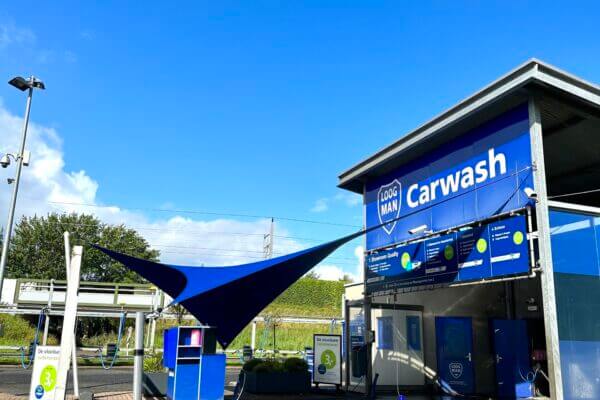 Lelystad-overkapping-Carport-van-Zeil-Loogman-Carwash-Carpoort-doek-zeil-op-maat-manta-roofs-54 - Manta Roofs