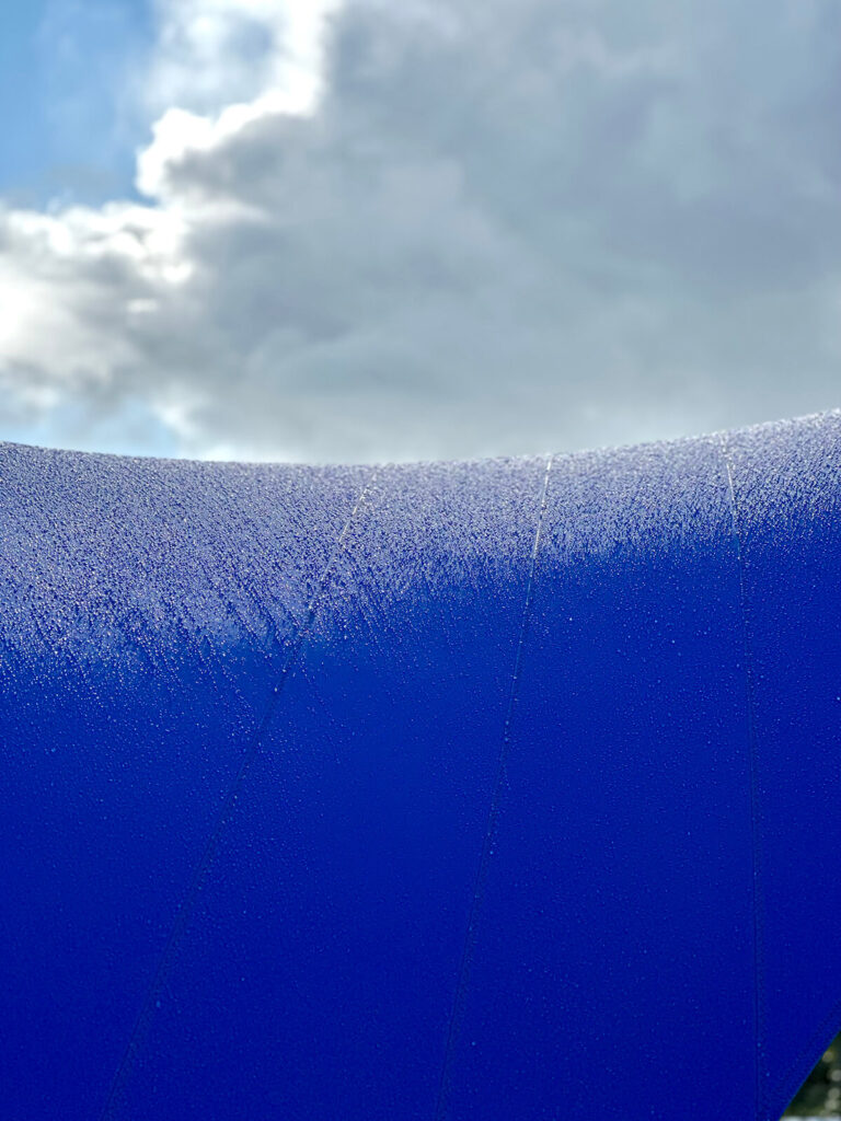 Lelystad-overkapping-Carport-van-Zeil-Loogman-Carwash-Carpoort-doek-zeil-op-maat-manta-roofs-57 - Manta Roofs