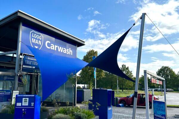 Lelystad-overkapping-Carport-van-Zeil-Loogman-Carwash-Carpoort-doek-zeil-op-maat-manta-roofs-64 - Manta Roofs