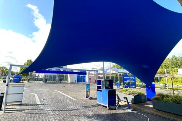 Lelystad-overkapping-Carport-van-Zeil-Loogman-Carwash-Carpoort-doek-zeil-op-maat-manta-roofs-66 - Manta Roofs