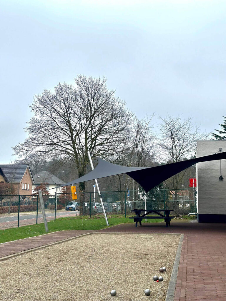 Maria-Hoop-Dorpshuis-terras-Overkapping-manta-roofs-Stichting-de-Annendaal-Buurthuis-overkapping-zeildoek_019 - Manta Roofs