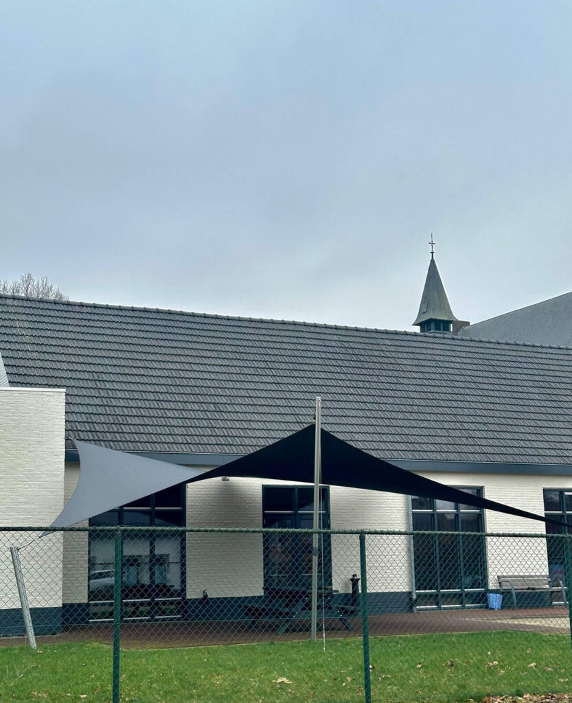 Maria-Hoop-Dorpshuis-terras-Overkapping-manta-roofs-Stichting-de-Annendaal-Buurthuis-overkapping-zeildoek_026 - Manta Roofs