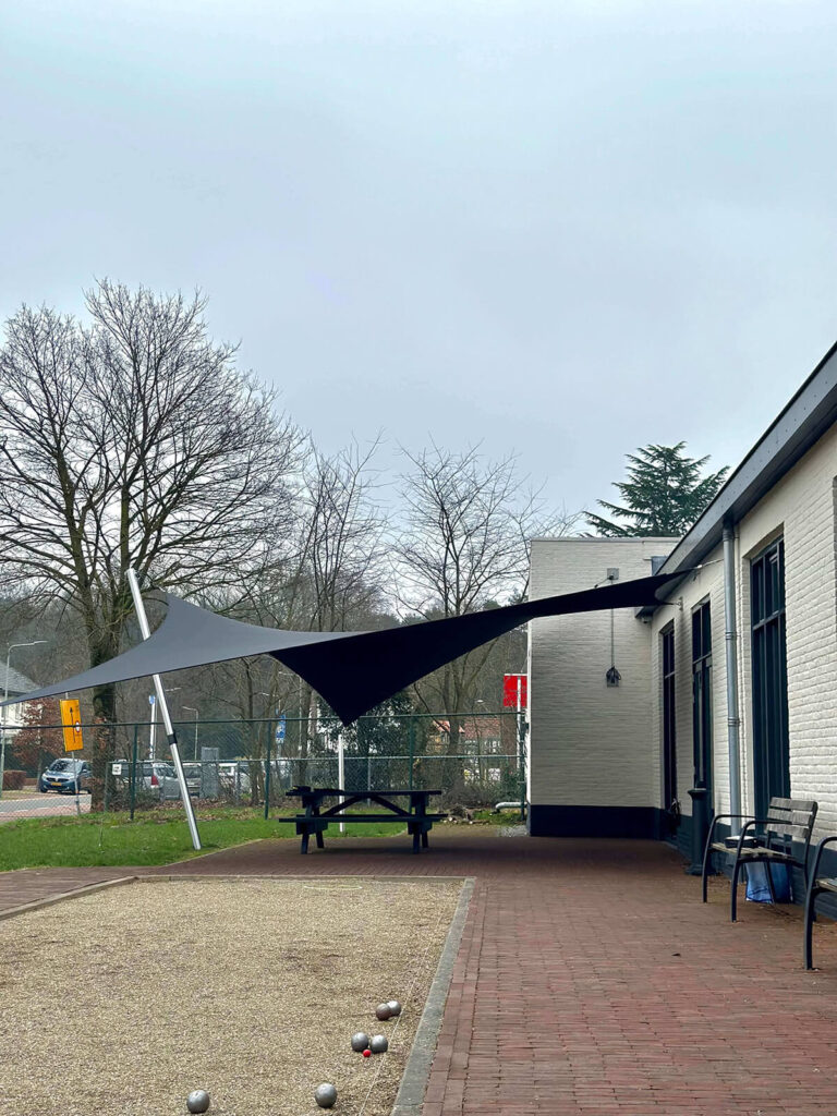 Maria-Hoop-Dorpshuis-terras-Overkapping-manta-roofs-Stichting-de-Annendaal-Buurthuis-overkapping-zeildoek_031 - Manta Roofs