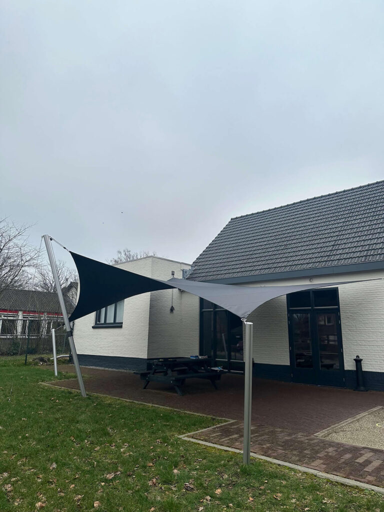 Maria-Hoop-Dorpshuis-terras-Overkapping-manta-roofs-Stichting-de-Annendaal-Buurthuis-overkapping-zeildoek_050 - Manta Roofs