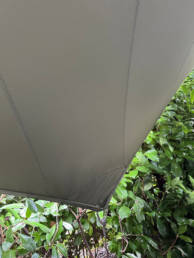 manta-roofs-utrecht-gooi-schaduwdoek-Carport-doek-zonder-vergunning-in-het-bos-waterdicht-03 - Manta Roofs