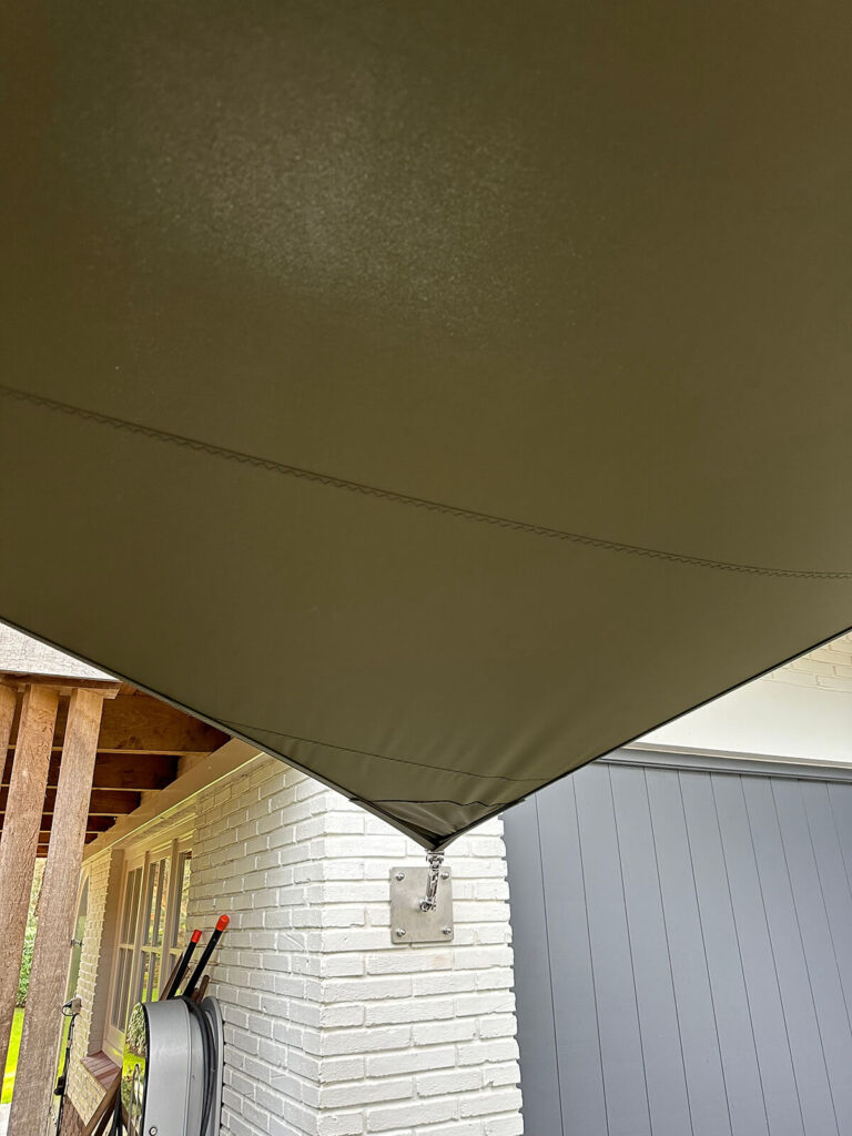 manta-roofs-utrecht-gooi-schaduwdoek-Carport-doek-zonder-vergunning-in-het-bos-waterdicht-06 - Manta Roofs